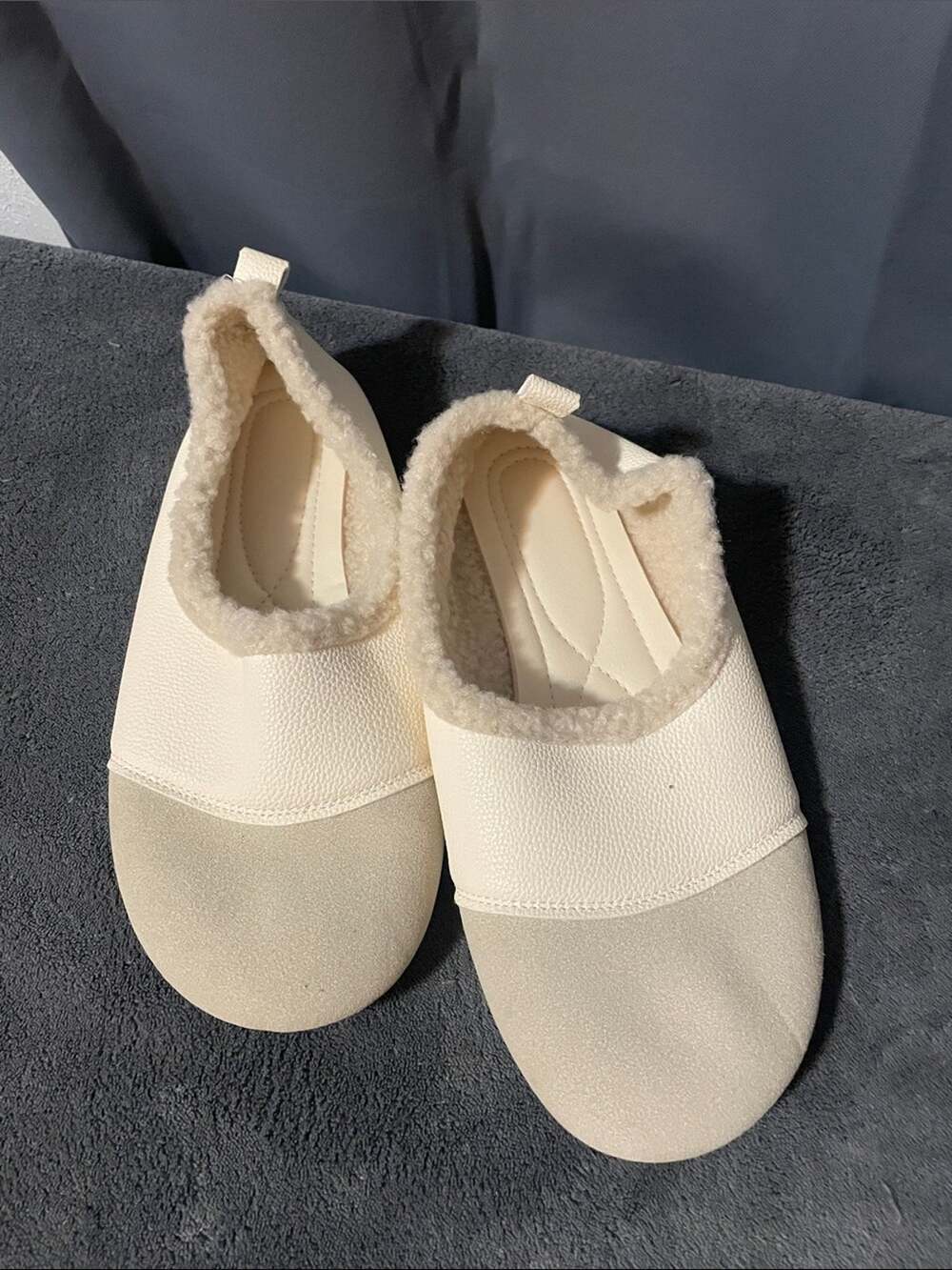 Cream Cozy Fleece-Lined Women’s Slippers NWOT